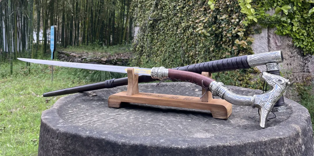 文章附图